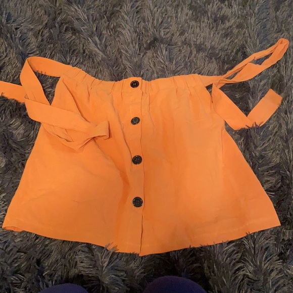 skirt - Picture 2 of 3